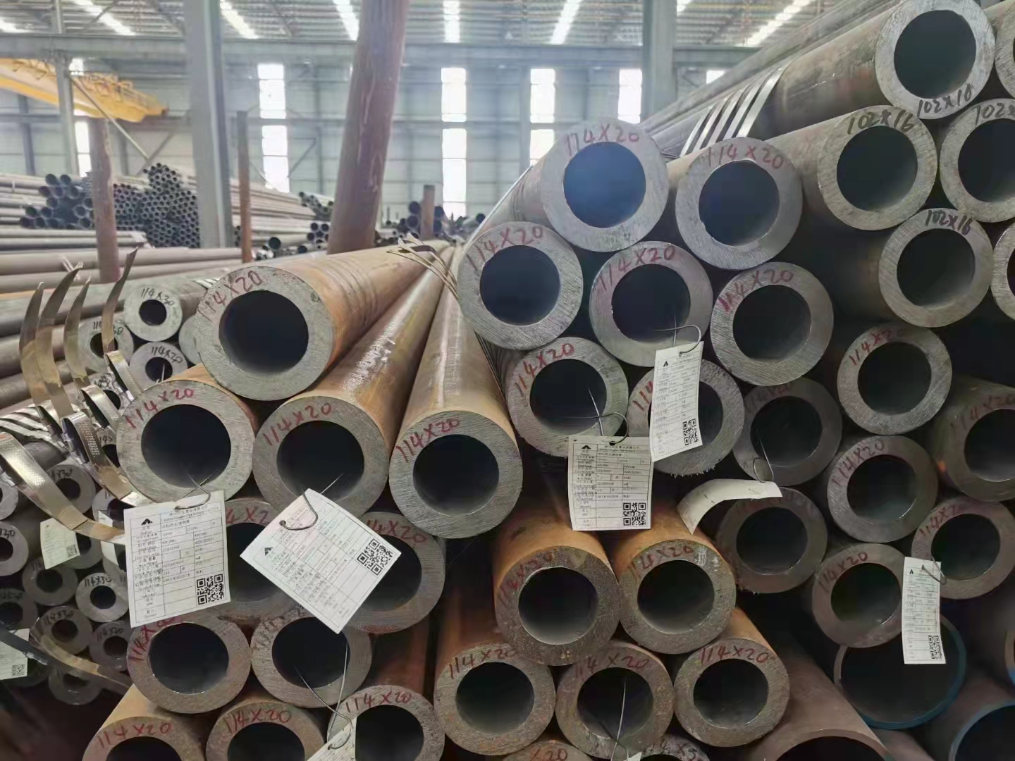 高端中厚壁无缝钢管